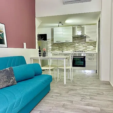 Charmrooms Apartment