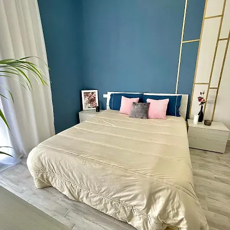 Charmrooms Apartment